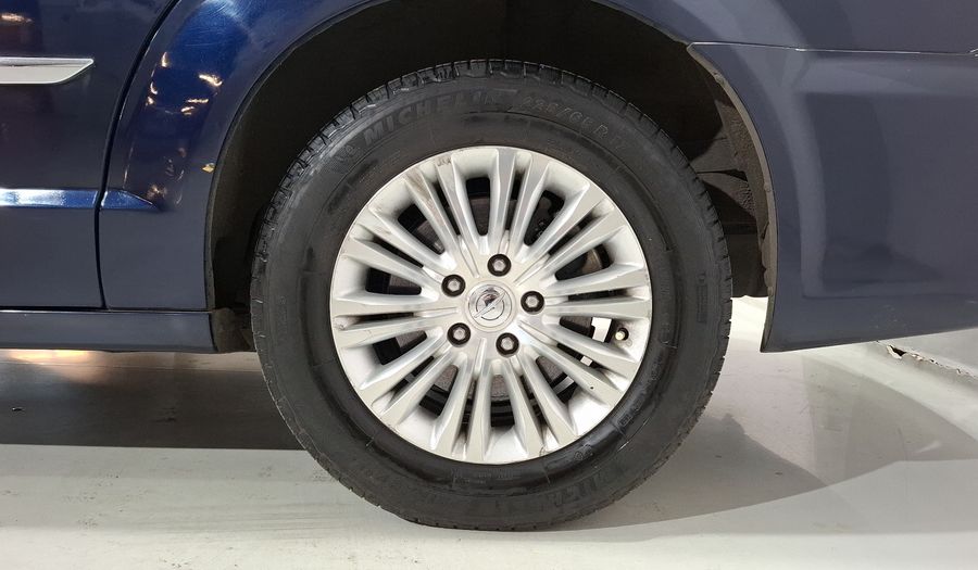 Chrysler Town & Country 3.6 LIMITED Minivan 2013