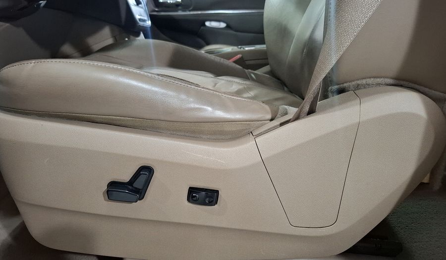 Chrysler Town & Country 3.6 LIMITED Minivan 2013