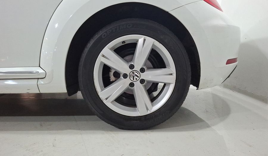 Volkswagen Beetle 2.5 SPORT TIPTRONIC Hatchback 2015