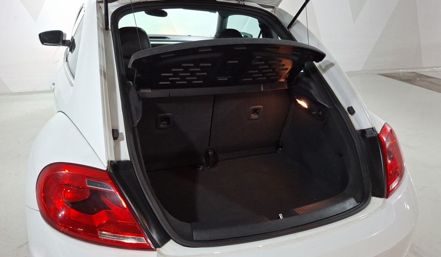Volkswagen Beetle 2.5 SPORT TIPTRONIC Hatchback 2015