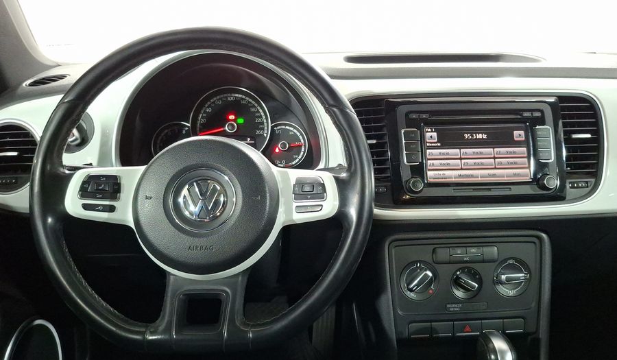 Volkswagen Beetle 2.5 SPORT TIPTRONIC Hatchback 2015