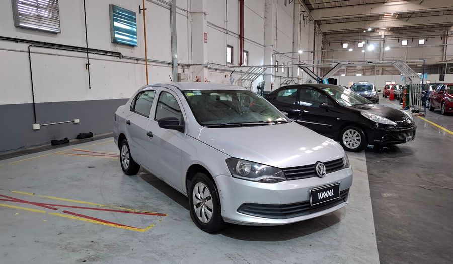 Volkswagen Voyage 1.6 COMFORTLINE + PLUS Sedan 2013