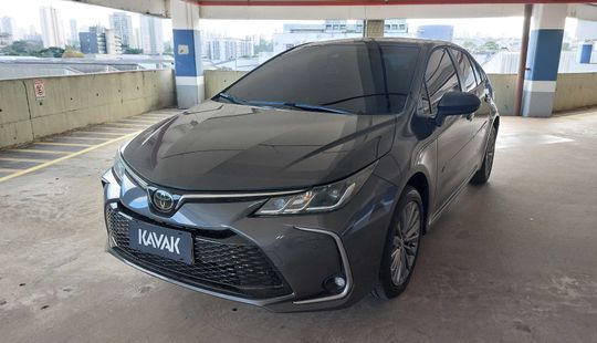Toyota • Corolla