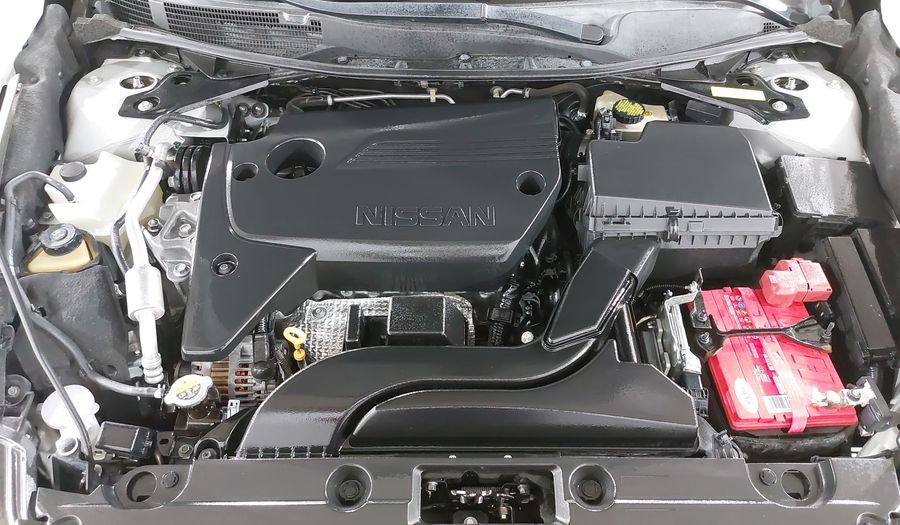Nissan Altima 2.5 ADVANCE NAVI CVT Sedan 2017