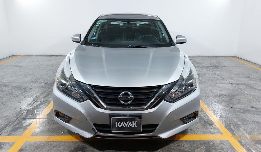 Nissan Altima 2.5 ADVANCE NAVI CVT Sedan 2017