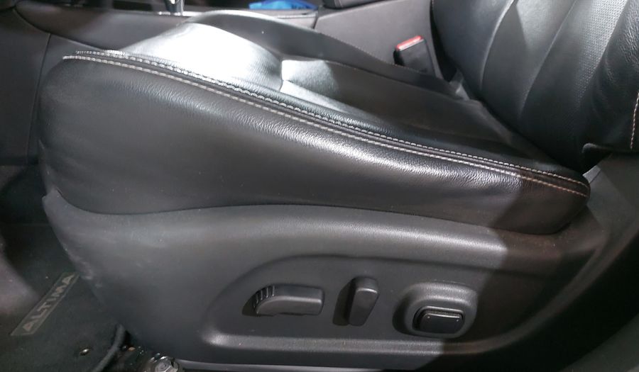Nissan Altima 2.5 ADVANCE NAVI CVT Sedan 2017
