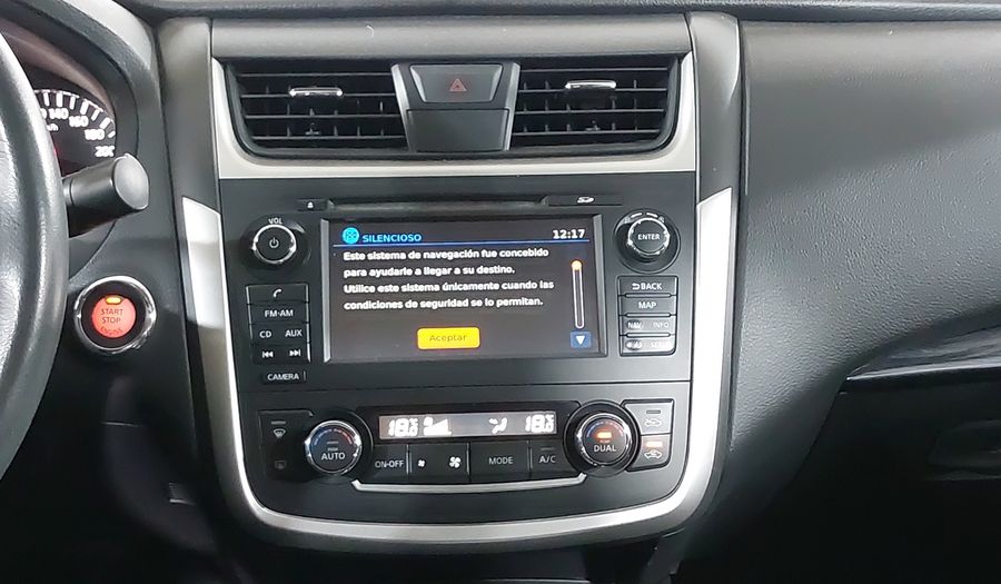 Nissan Altima 2.5 ADVANCE NAVI CVT Sedan 2017