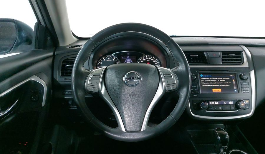 Nissan Altima 2.5 ADVANCE NAVI CVT Sedan 2017