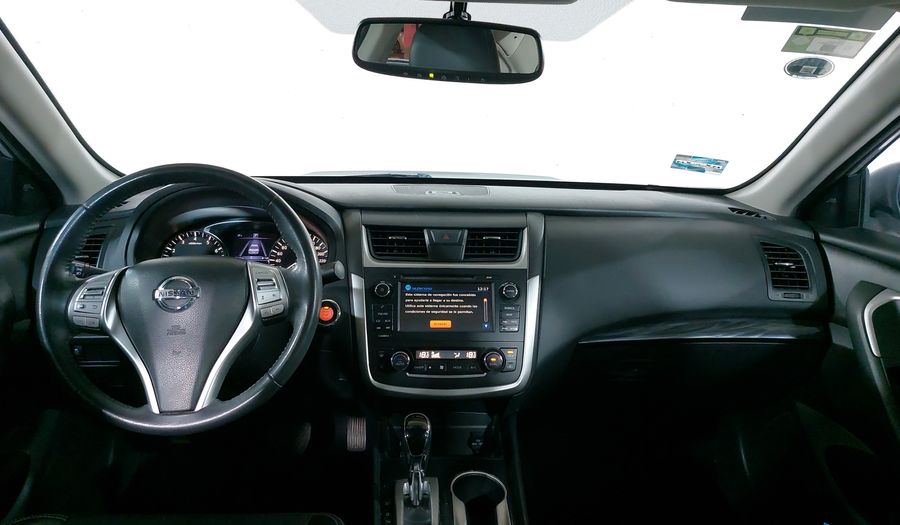 Nissan Altima 2.5 ADVANCE NAVI CVT Sedan 2017