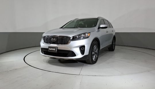 Kia • Sorento