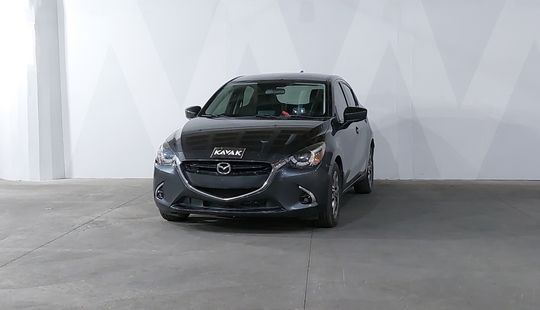 Mazda • Mazda 2