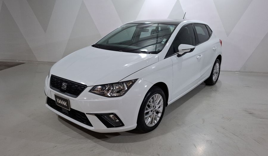 Seat Ibiza 1.6 STYLE AUTO Hatchback 2021