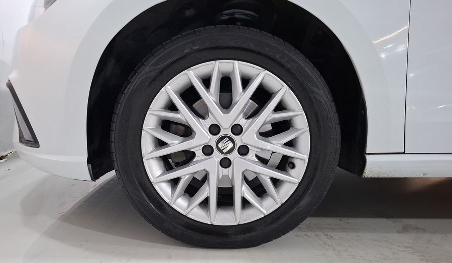 Seat Ibiza 1.6 STYLE AUTO Hatchback 2021