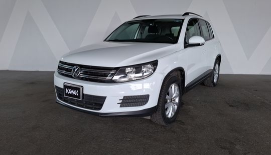 Volkswagen • Tiguan