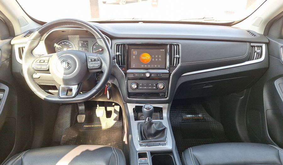 Mg Rx5 1.5T DLX Suv 2022