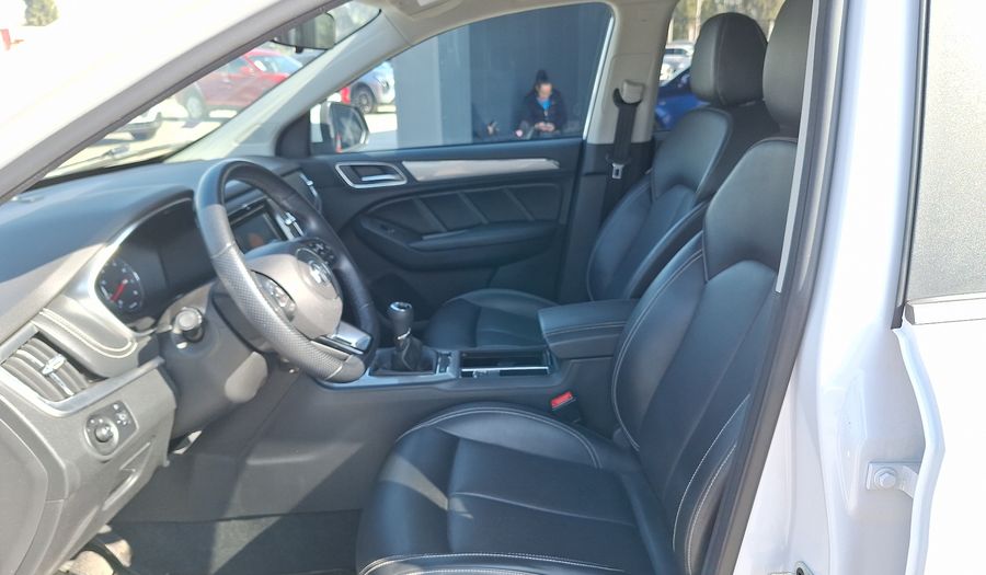 Mg Rx5 1.5T DLX Suv 2022