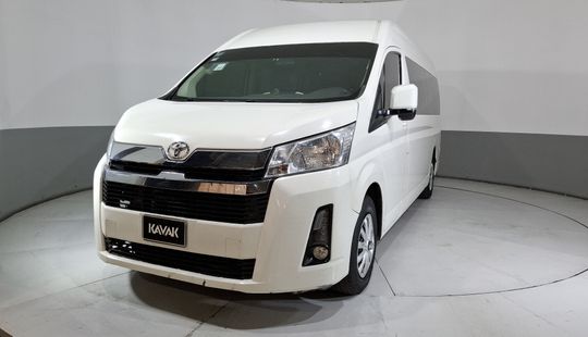 Toyota • Hiace