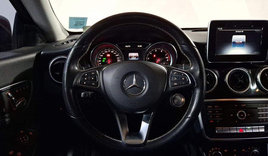 Mercedes Benz Clase Cla 1.6 CLA 200 SPORT DCT Coupe 2019