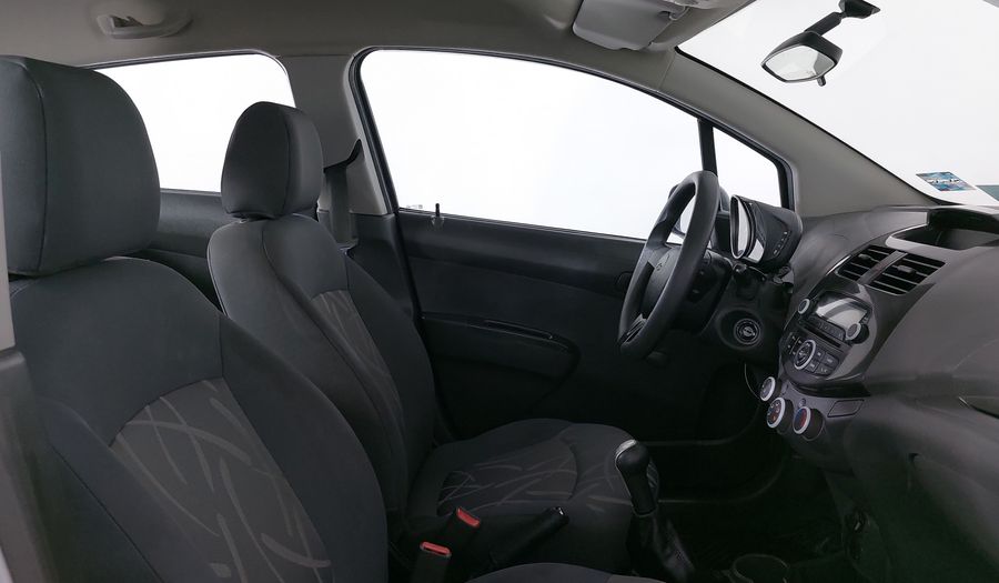 Chevrolet Spark 1.2 LT B MT Hatchback 2015