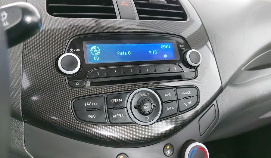 Chevrolet Spark 1.2 LT B MT Hatchback 2015