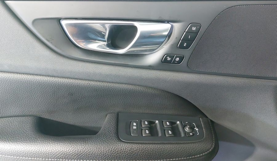 Volvo S60 2.0 T5 IGNITE AUTO 4WD Sedan 2020
