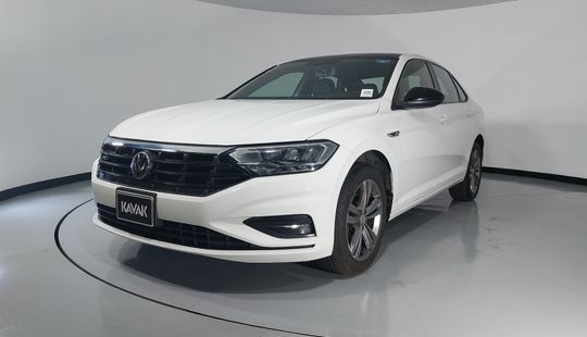 Volkswagen • Jetta