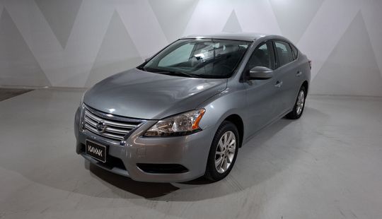 Nissan • Sentra