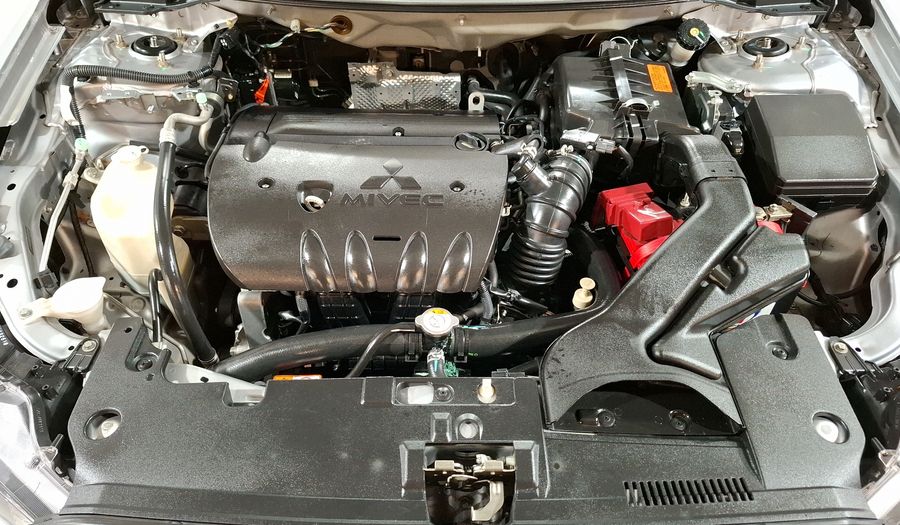 Mitsubishi Lancer 2.0 ES CVT Sedan 2015