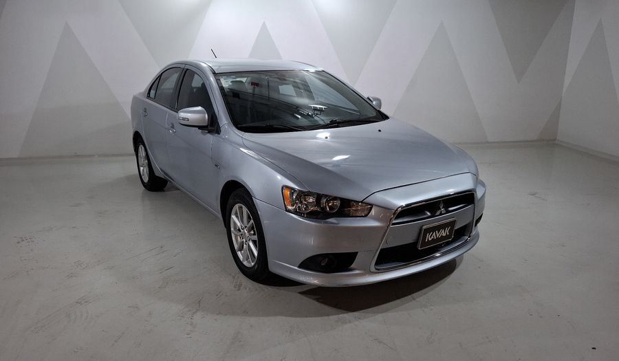 Mitsubishi Lancer 2.0 ES CVT Sedan 2015