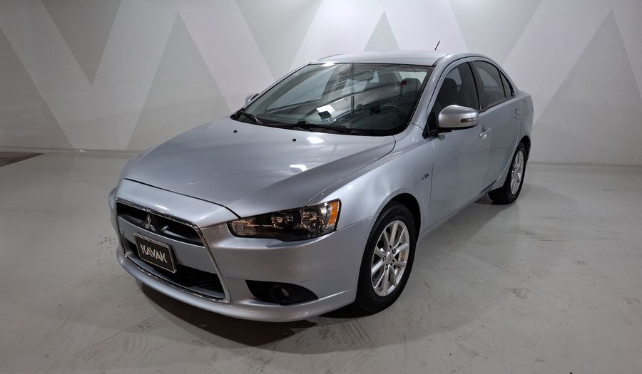 Mitsubishi Lancer 2.0 ES CVT Sedan 2015
