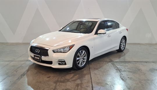 Infiniti • Q50