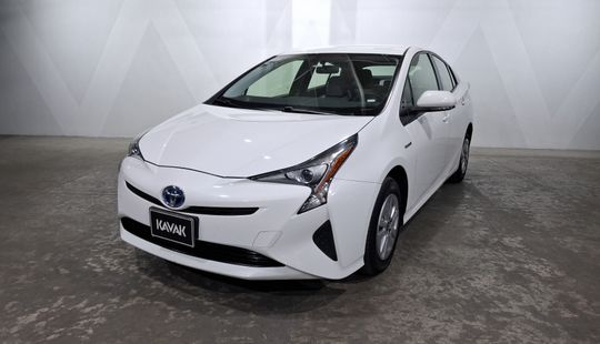 Toyota • Prius