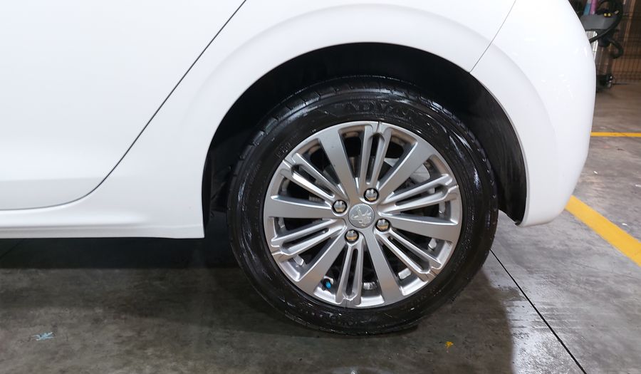 Peugeot 208 1.2 ALLURE PURETECH Hatchback 2019