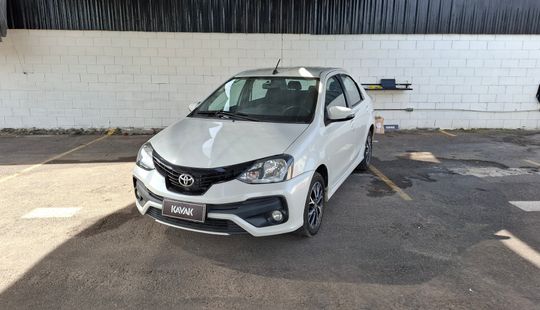 Toyota • Etios