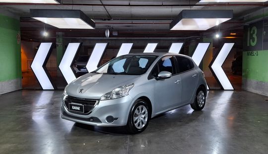 Peugeot • 208