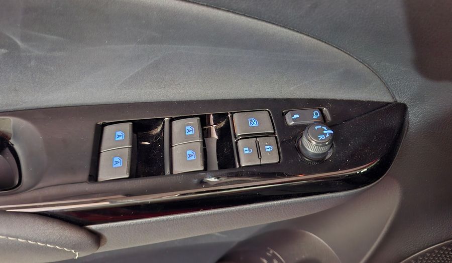 Toyota Yaris 1.5 XLS PACK CVT Sedan 2024