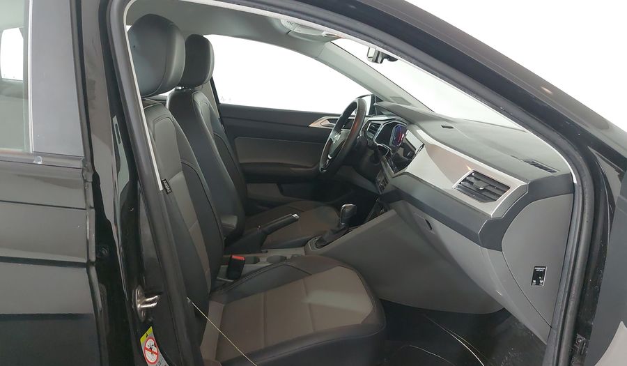Volkswagen Virtus 200 TSI HIGHLINE Sedan 2020