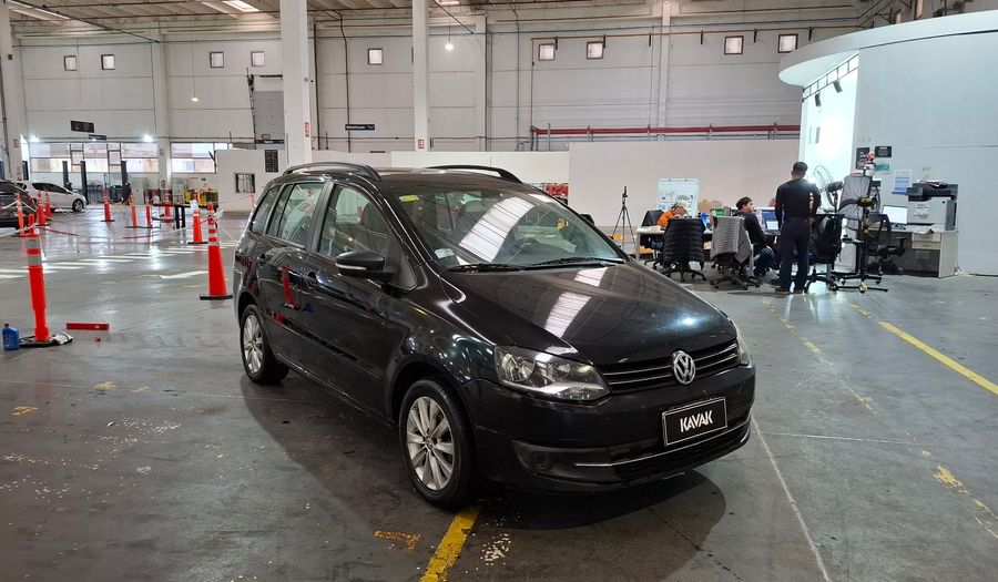 Volkswagen Suran 1.6 TRENDLINE Wagon 2012