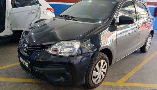 Toyota • Etios