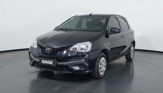 Toyota • Etios
