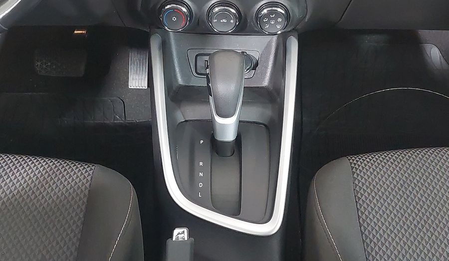 Chevrolet Onix TURBO  LT Hatchback 2020