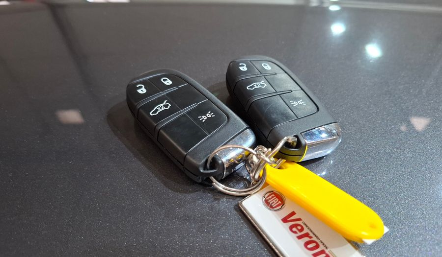Fiat Cronos 1.8 PRECISION AUTO Sedan 2021