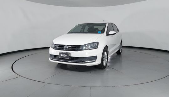 Volkswagen • Vento