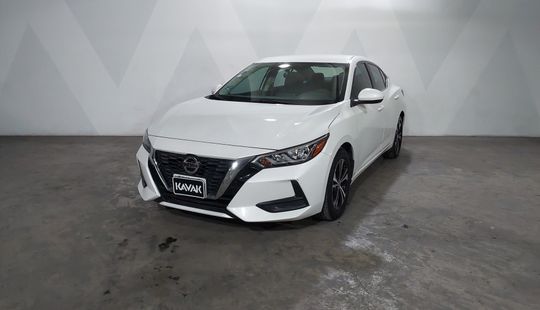 Nissan • Sentra