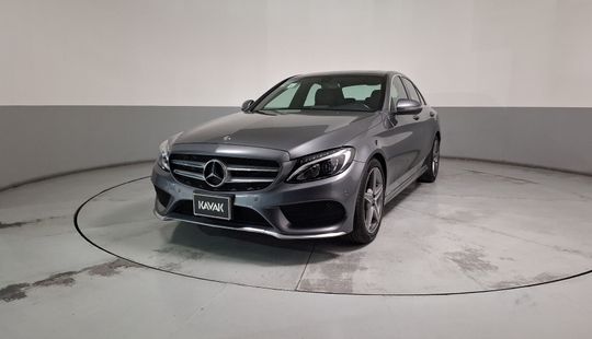 Mercedes Benz • Clase C
