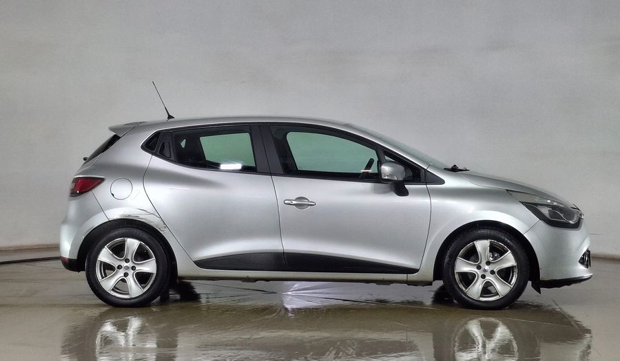 Renault Clio 1.2 EXPRESSION Hatchback 2016