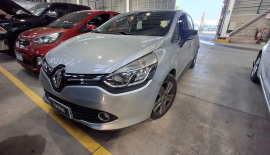 Renault • Clio
