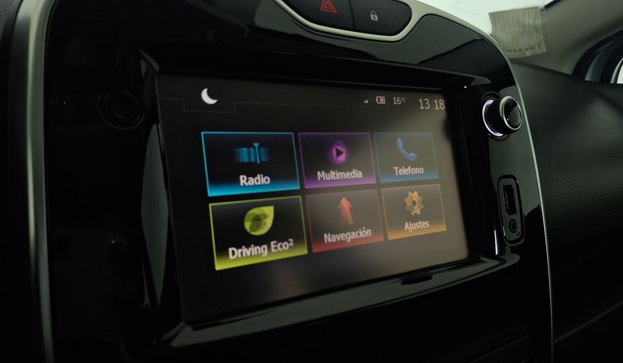 Renault Clio 1.2 EXPRESSION Hatchback 2016