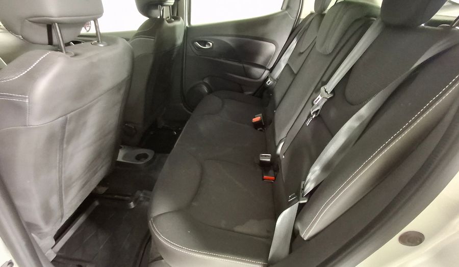 Renault Clio 1.2 EXPRESSION Hatchback 2016