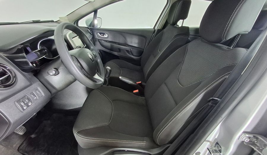 Renault Clio 1.2 EXPRESSION Hatchback 2016